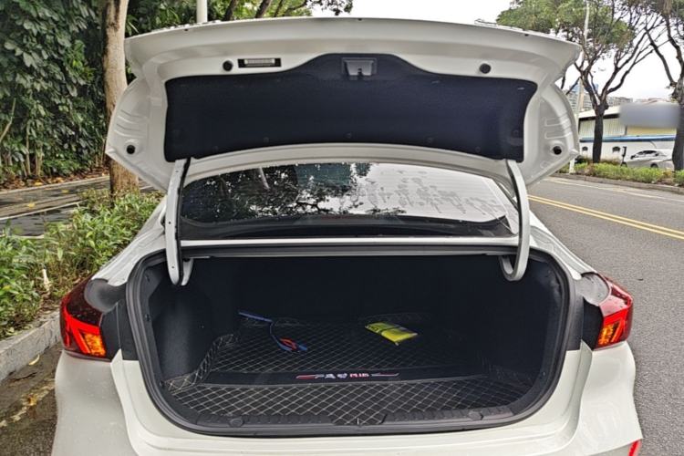 Used CHANGAN Eado 2023 Changan Edition PLUS Blue Whale NE 1.4T GDI DCT Prestige Version Trunk