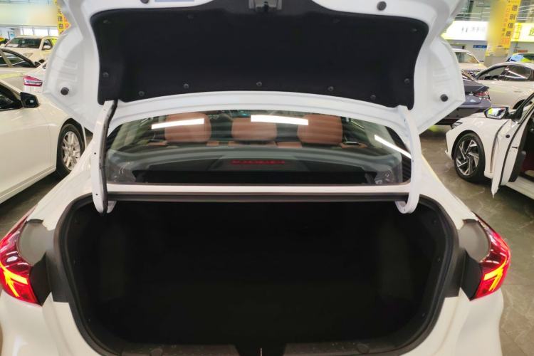 Used CHANGAN Eado 2023 Changan Edition PLUS Blue Whale NE 1.4T GDI DCT Prestige Version Trunk
