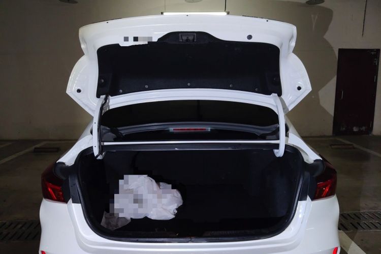 Used CHANGAN Eado 2023 Changan Edition PLUS Blue Whale NE 1.4T GDI DCT Prestige Version Trunk