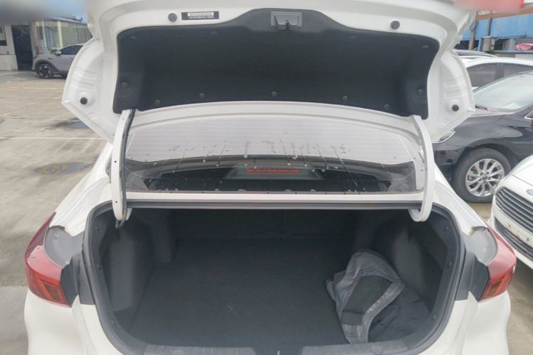 Used CHANGAN Eado 2023 Changan Edition PLUS Blue Whale NE 1.4T GDI DCT Prestige Version Trunk