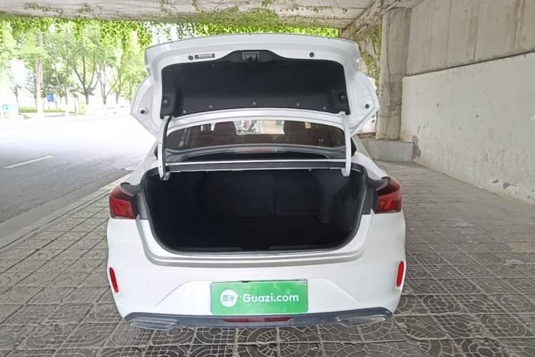 Used CHANGAN Eado 2023 Changan Edition PLUS Blue Whale NE 1.4T GDI DCT Prestige Version Trunk