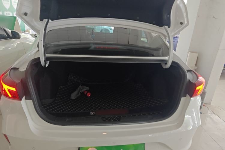 Used CHANGAN Eado 2023 Changan Edition PLUS Blue Whale NE 1.4T GDI DCT Prestige Version Trunk