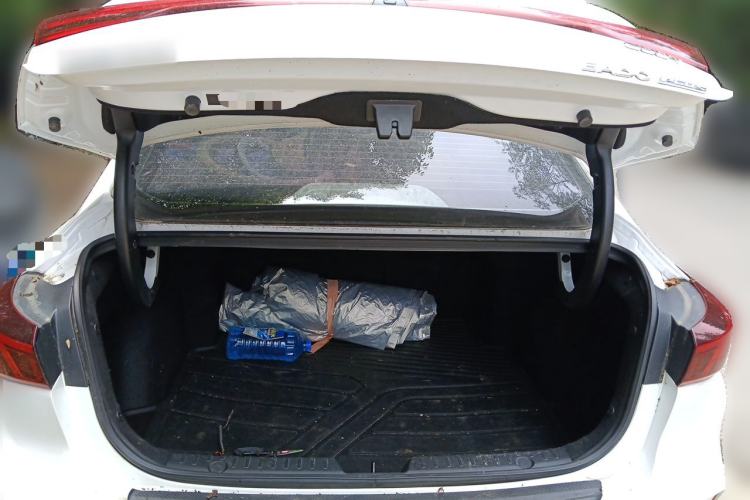 Used CHANGAN Eado 2023 Changan Edition PLUS Blue Whale NE 1.4T GDI DCT Prestige Version Trunk
