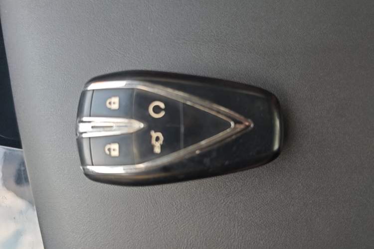 Used CHANGAN Eado 2023 Changan Edition PLUS Blue Whale NE 1.4T GDI DCT Prestige Version Vehicle Key