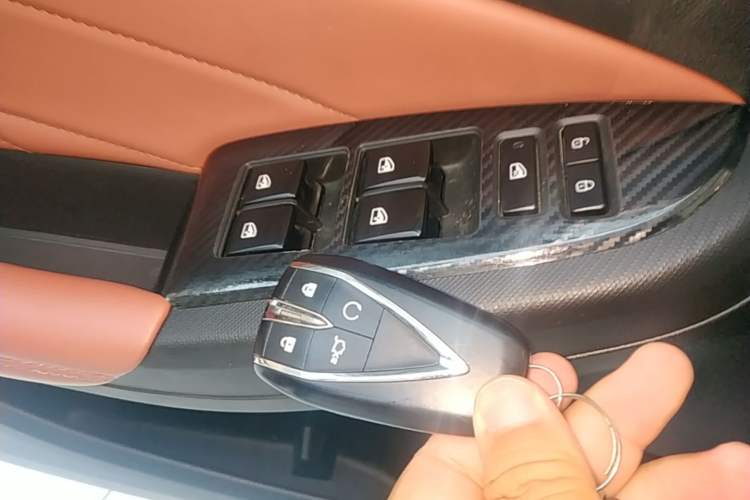 Used CHANGAN Eado 2023 Changan Edition PLUS Blue Whale NE 1.4T GDI DCT Prestige Version Vehicle Key