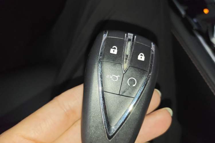 Used CHANGAN Eado 2023 Changan Edition PLUS Blue Whale NE 1.4T GDI DCT Prestige Version Vehicle Key