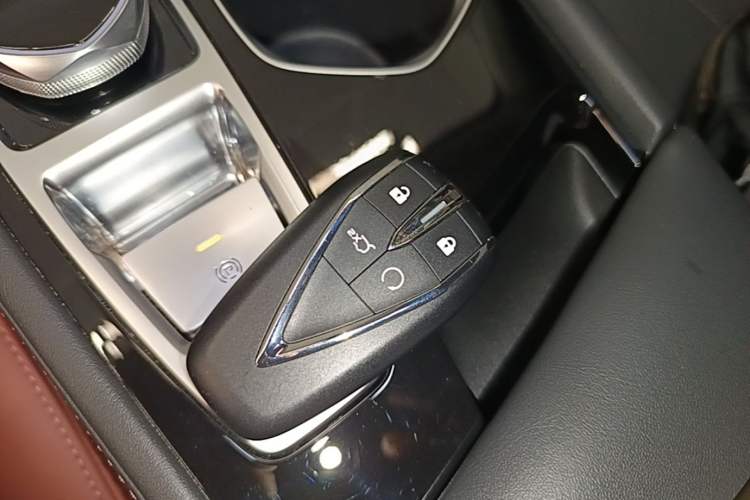 Used CHANGAN Eado 2023 Changan Edition PLUS Blue Whale NE 1.4T GDI DCT Prestige Version Vehicle Key