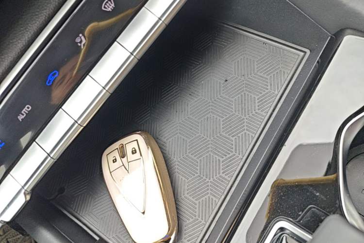 Used CHANGAN Eado 2023 Changan Edition PLUS Blue Whale NE 1.4T GDI DCT Prestige Version Vehicle Key