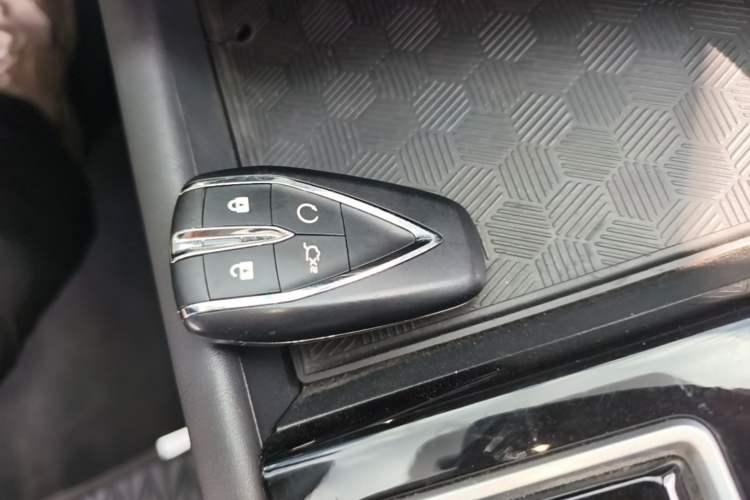 Used CHANGAN Eado 2023 Changan Edition PLUS Blue Whale NE 1.4T GDI DCT Prestige Version Vehicle Key