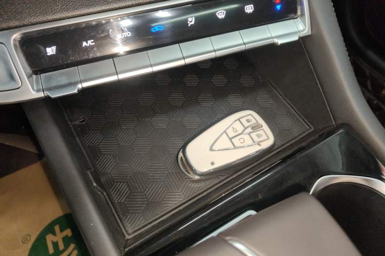 Used CHANGAN Eado 2023 Changan Edition PLUS Blue Whale NE 1.4T GDI DCT Prestige Version Vehicle Key