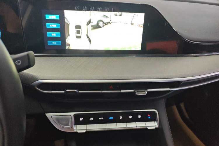 Used CHANGAN Eado 2024 PLUS Blue Whale NE 1.4T GDI DCT High-Energy Edition Audio And AC Panel
