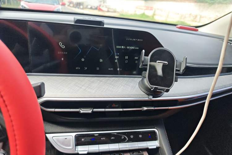 Used CHANGAN Eado 2024 PLUS Blue Whale NE 1.4T GDI DCT High-Energy Edition Audio And AC Panel