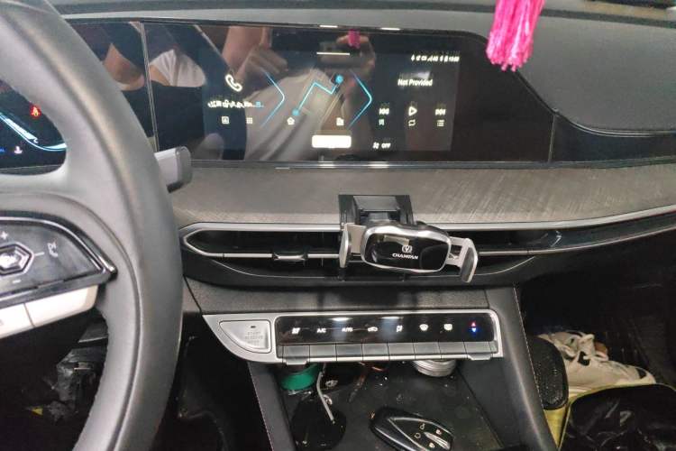 Used CHANGAN Eado 2024 PLUS Blue Whale NE 1.4T GDI DCT High-Energy Edition Audio And AC Panel