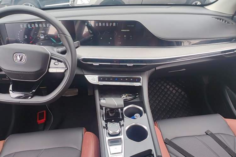 Used CHANGAN Eado 2024 PLUS Blue Whale NE 1.4T GDI DCT High-Energy Edition Audio And AC Panel