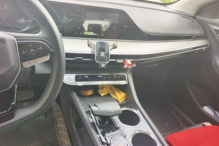 Used CHANGAN Eado 2024 PLUS Blue Whale NE 1.4T GDI DCT High-Energy Edition Audio And AC Panel