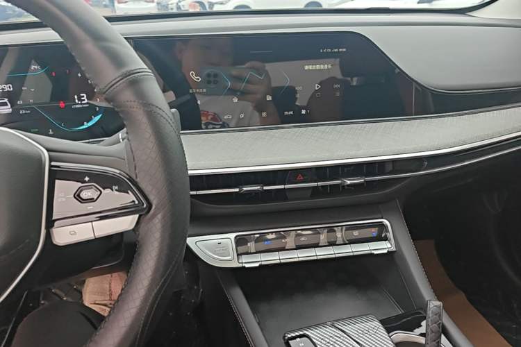 Used CHANGAN Eado 2024 PLUS Blue Whale NE 1.4T GDI DCT High-Energy Edition Audio And AC Panel
