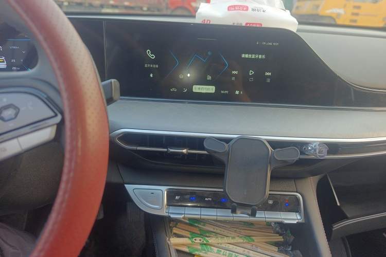 Used CHANGAN Eado 2024 PLUS Blue Whale NE 1.4T GDI DCT High-Energy Edition Audio And AC Panel