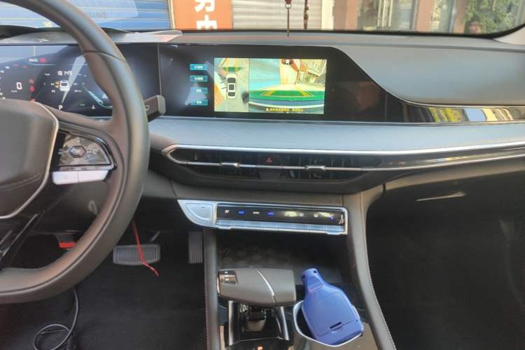 Used CHANGAN Eado 2024 PLUS Blue Whale NE 1.4T GDI DCT High-Energy Edition Audio And AC Panel