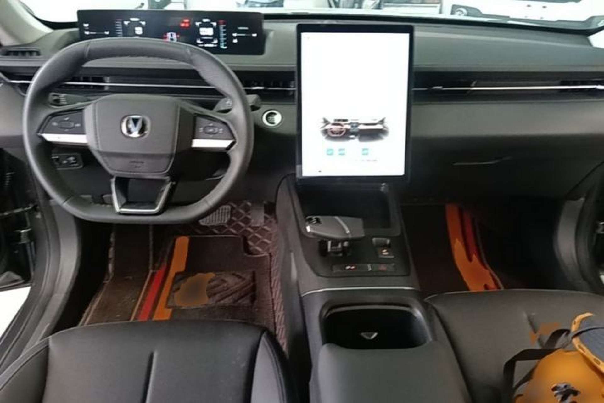 Used CHANGAN Eado 2024 1.5T GDI Automatic Prestige Edition Center Console
