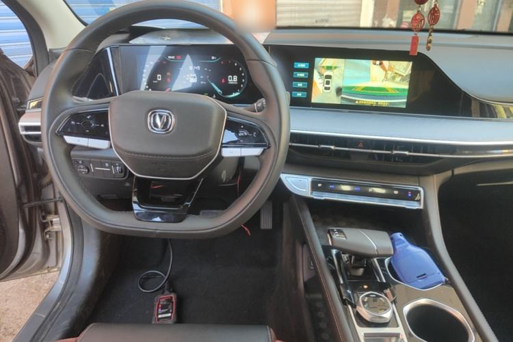 Used CHANGAN Eado 2024 PLUS Blue Whale NE 1.4T GDI DCT High-Energy Edition Center Console