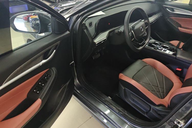 Used CHANGAN Eado 2024 PLUS Blue Whale NE 1.4T GDI DCT High-Energy Edition Driver Seat