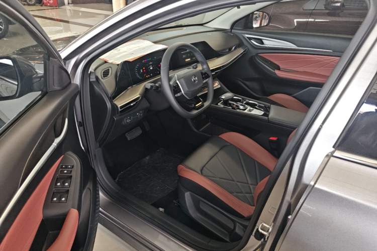 Used CHANGAN Eado 2024 PLUS Blue Whale NE 1.4T GDI DCT High-Energy Edition Driver Seat
