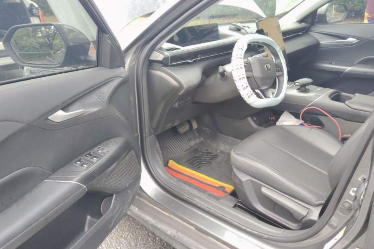 Used CHANGAN Eado 2024 1.5T GDI Automatic Prestige Edition Driver Seat