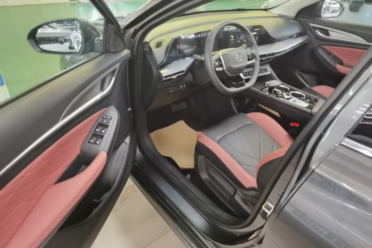 Used CHANGAN Eado 2024 PLUS Blue Whale NE 1.4T GDI DCT High-Energy Edition Driver Seat