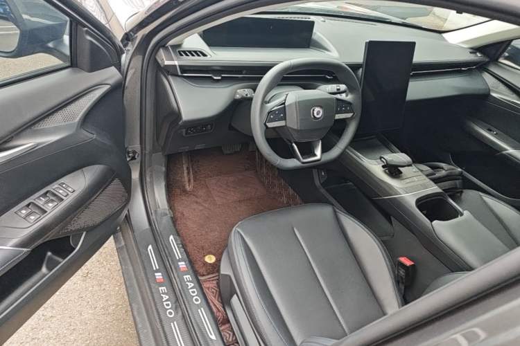 Used CHANGAN Eado 2024 1.5T GDI Automatic Prestige Edition Driver Seat