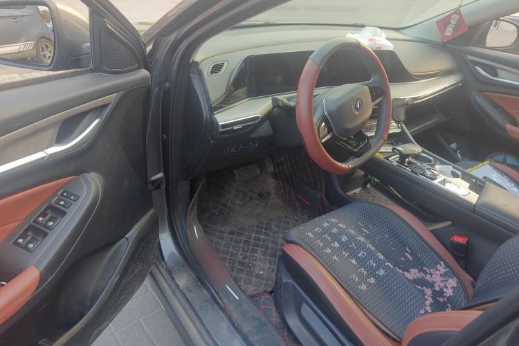 Used CHANGAN Eado 2024 PLUS Blue Whale NE 1.4T GDI DCT High-Energy Edition Driver Seat
