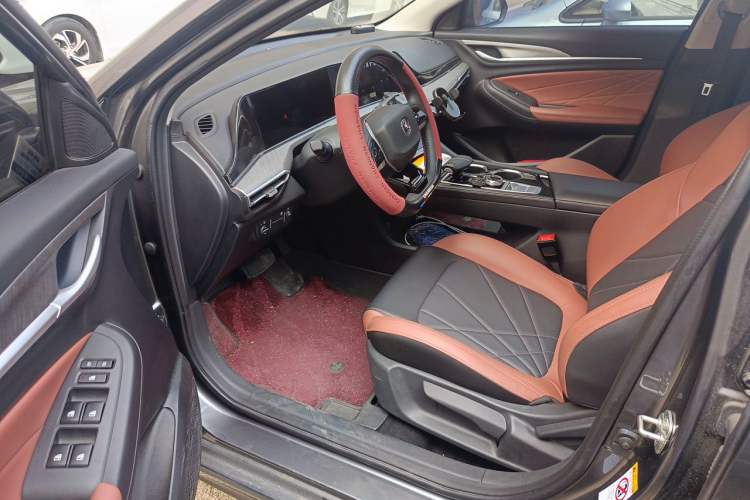 Used CHANGAN Eado 2024 PLUS Blue Whale NE 1.4T GDI DCT High-Energy Edition Driver Seat
