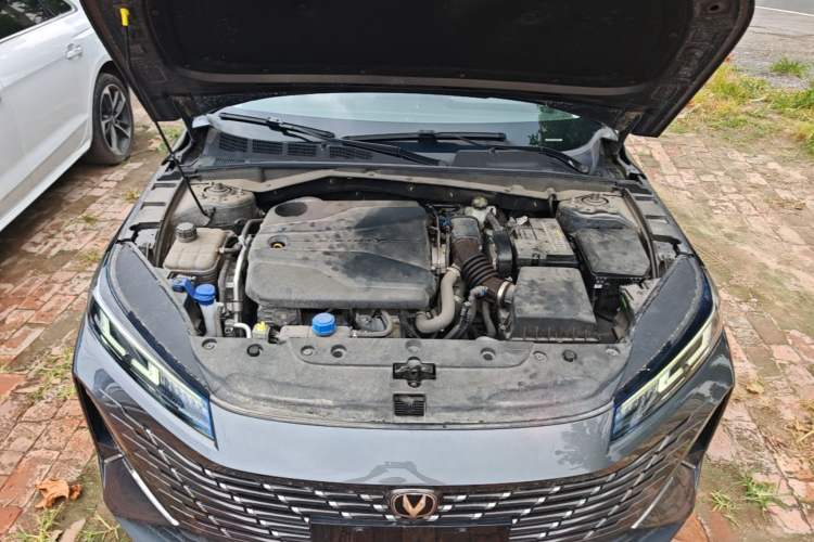 Used CHANGAN Eado 2024 1.5T GDI Automatic Prestige Edition Engine Bay