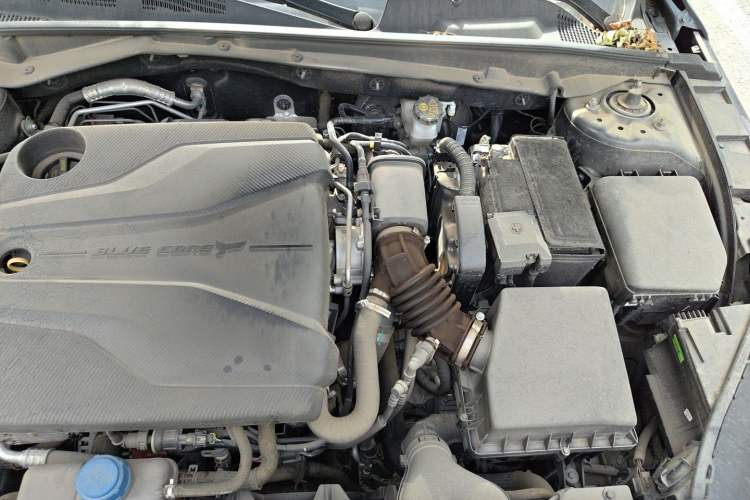 Used CHANGAN Eado 2024 1.5T GDI Automatic Flagship Edition Engine Bay Left