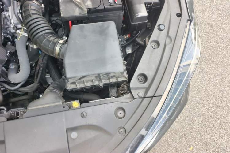 Used CHANGAN Eado 2024 PLUS Blue Whale NE 1.4T GDI DCT High-Energy Edition Engine Bay Left