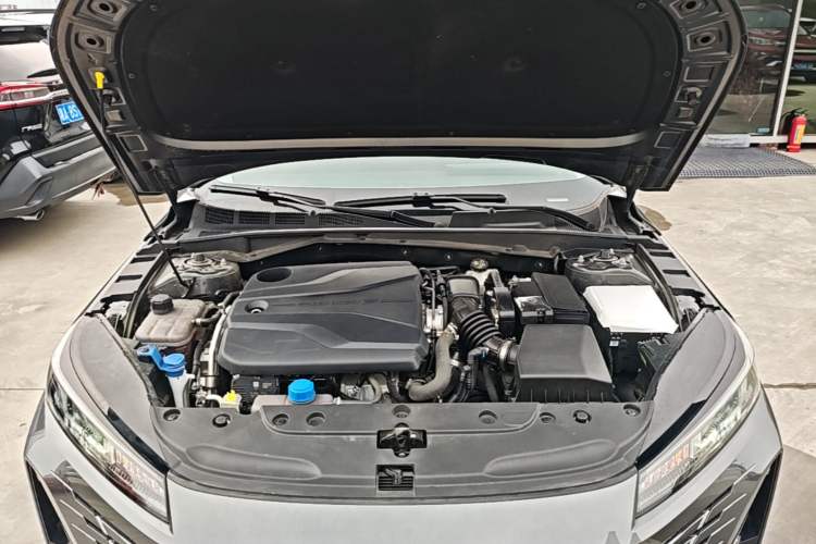 Used CHANGAN Eado 2024 1.5T GDI Automatic Prestige Edition Engine Bay