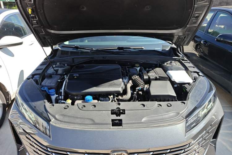 Used CHANGAN Eado 2024 1.5T GDI Automatic Prestige Edition Engine Bay