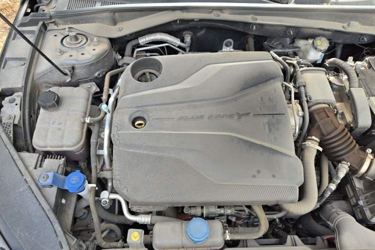 Used CHANGAN Eado 2024 1.5T GDI Automatic Flagship Edition Engine Bay Right