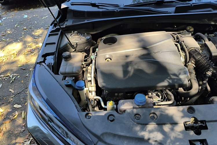 Used CHANGAN Eado 2024 1.5T GDI Automatic Flagship Edition Engine Bay Right
