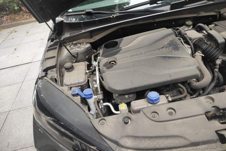 Used CHANGAN Eado 2024 1.5T GDI Automatic Prestige Edition Engine Bay Right