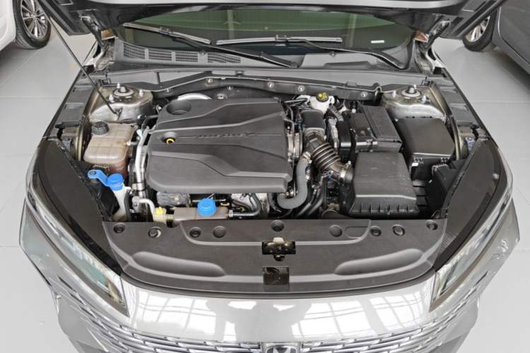 Used CHANGAN Eado 2024 1.5T GDI Automatic Prestige Edition Engine Bay