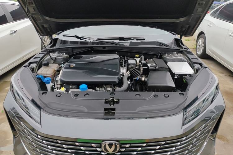 Used CHANGAN Eado 2024 1.5T GDI Automatic Flagship Edition Engine Bay