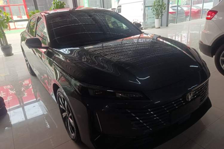 Used CHANGAN Eado 2024 1.5T GDI Automatic Prestige Edition Exterior 1