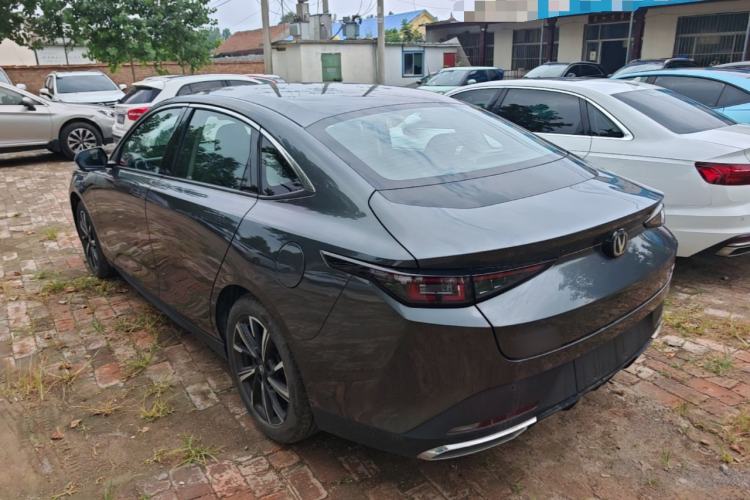 Used CHANGAN Eado 2024 1.5T GDI Automatic Prestige Edition Exterior 2