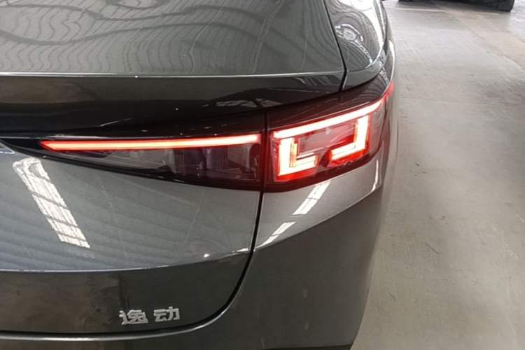 Used CHANGAN Eado 2024 1.5T GDI Automatic Prestige Edition Exterior 3