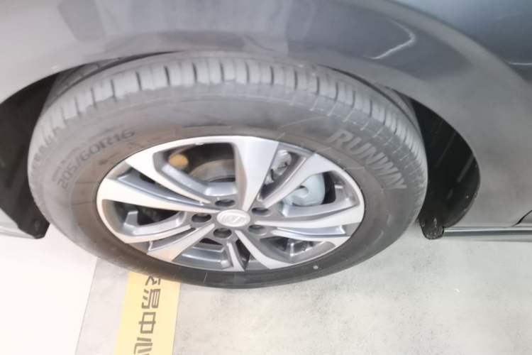 Used CHANGAN Eado 2024 PLUS Blue Whale NE 1.4T GDI DCT High-Energy Edition Exterior 4