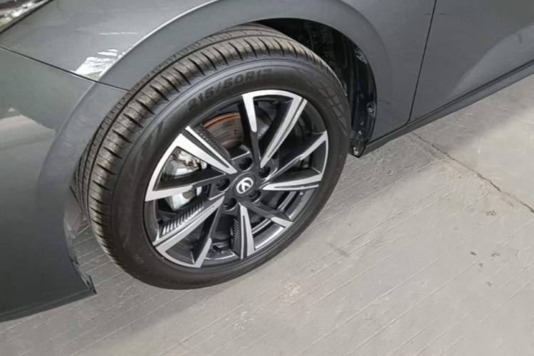 Used CHANGAN Eado 2024 1.5T GDI Automatic Prestige Edition Exterior 4