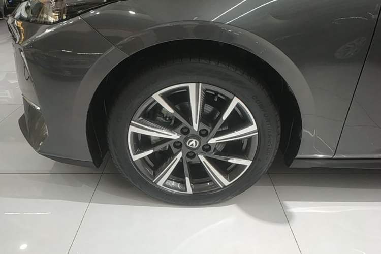 Used CHANGAN Eado 2024 1.5T GDI Automatic Flagship Edition Exterior 4