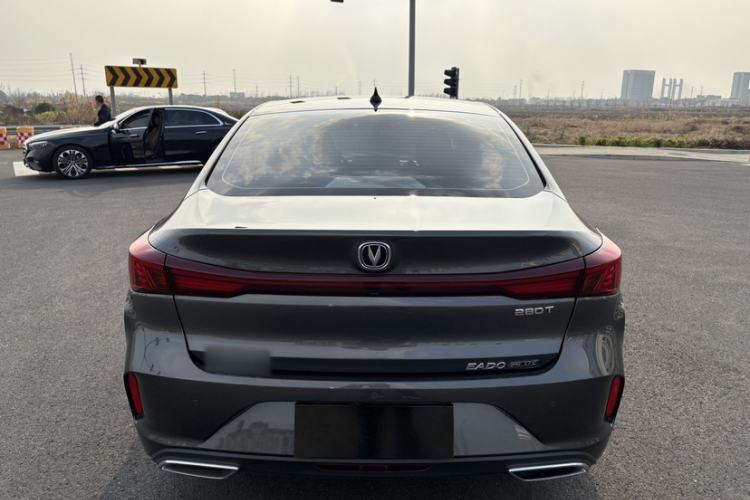 Used CHANGAN Eado 2024 PLUS Blue Whale NE 1.4T GDI DCT High-Energy Edition Exterior 5