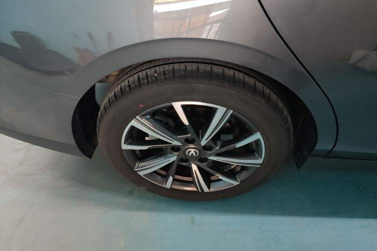 Used CHANGAN Eado 2024 1.5T GDI Automatic Flagship Edition Exterior 5