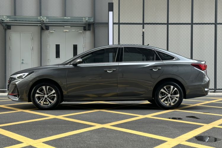 Used CHANGAN Eado 2024 PLUS Blue Whale NE 1.4T GDI DCT High-Energy Edition Exterior 8